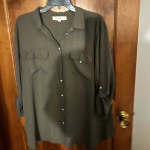 Like new, long sleeve or roll up!